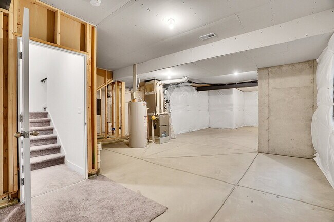 Building Photo - $3,650.00 - 4 Beds 3 Baths Single Family H...