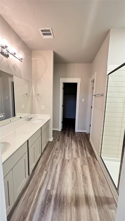 Building Photo - 600 Knopper St