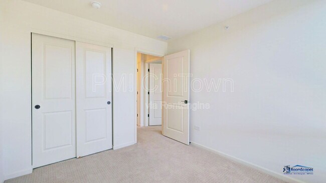 Building Photo - 2326 Venture Dr