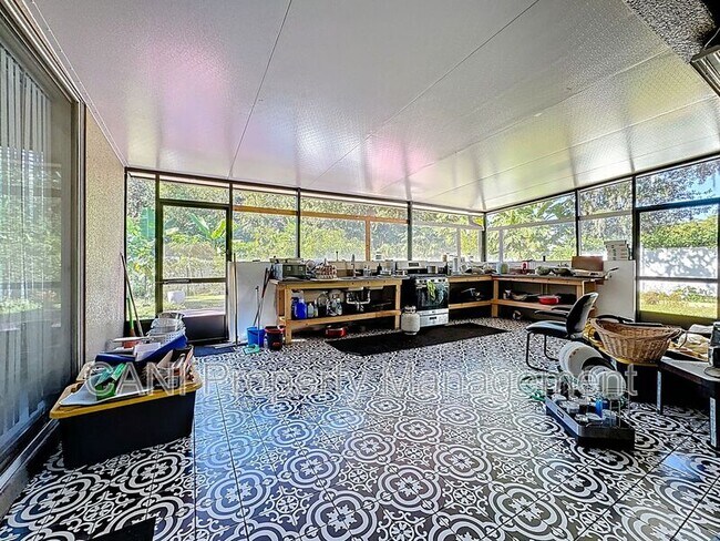 Building Photo - 3104 Conrad Ct