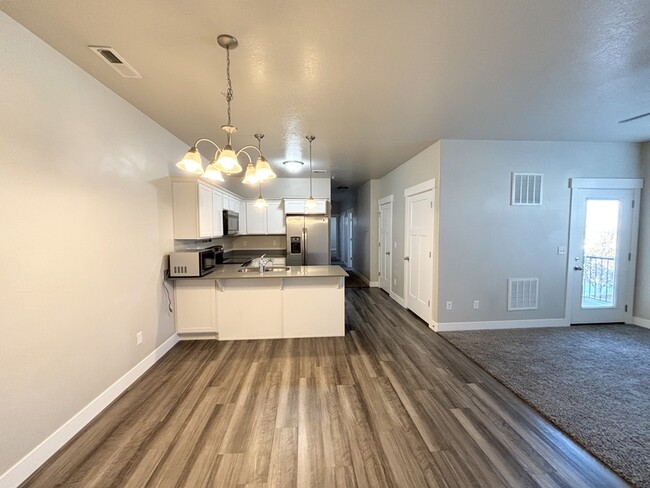 Building Photo - 12992 S Tortola Dr