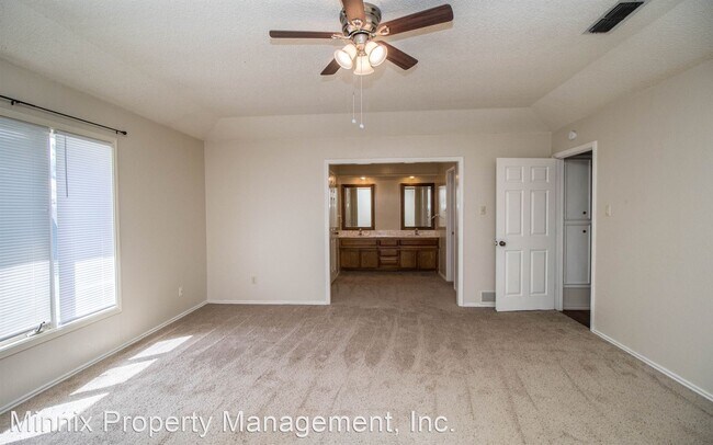 Building Photo - 2 br, 2 bath House - 5805  2nd St.