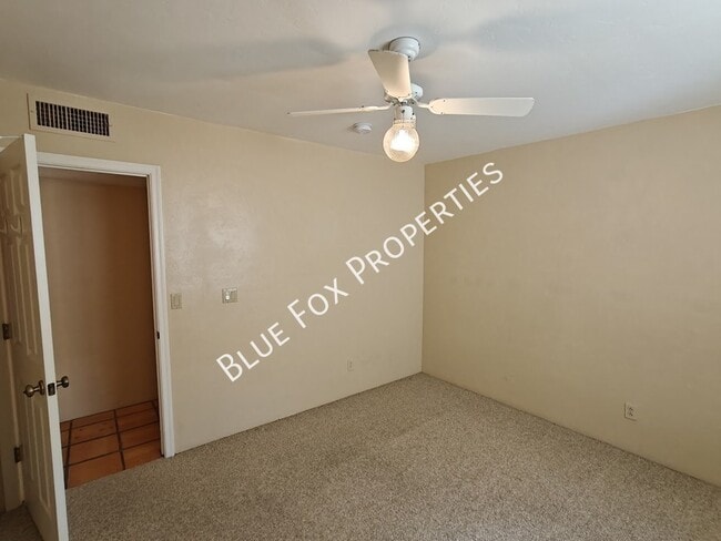 Building Photo - 9097 N Jessy Ln