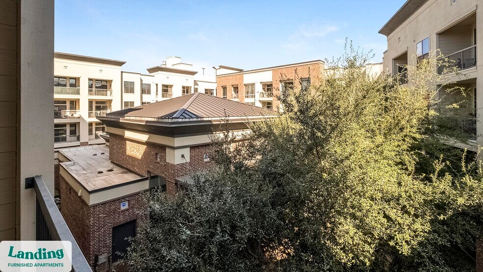 Building Photo - 2626 Fountain View Dr