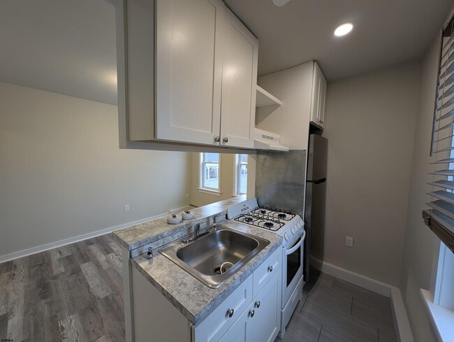 Building Photo - 46 N Connecticut Ave