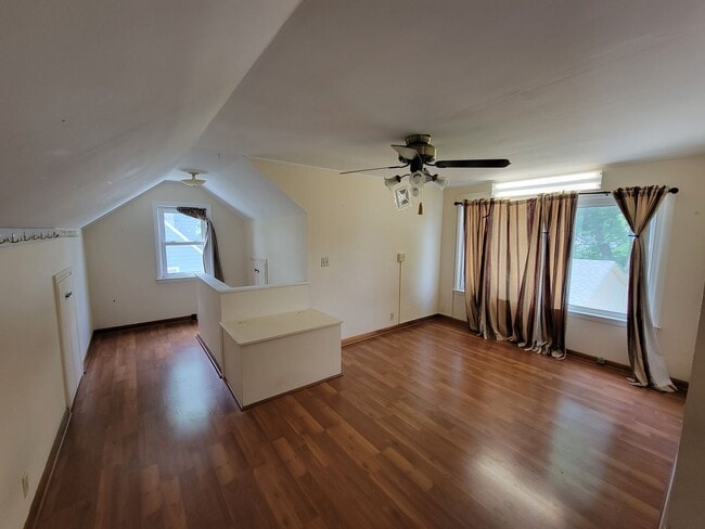 Building Photo - 3 Bedroom Single Family home for Rent