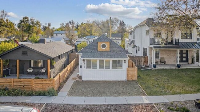 Primary Photo - 2461 Depew St