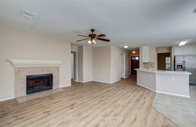 Building Photo - 14731 Country Rose Ln