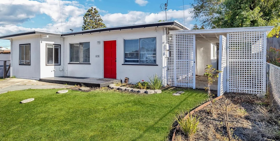 Building Photo - 1238 Frances Rd