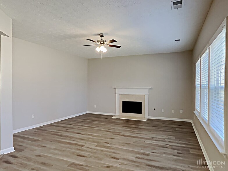 Building Photo - 706 Hot Springs Trail