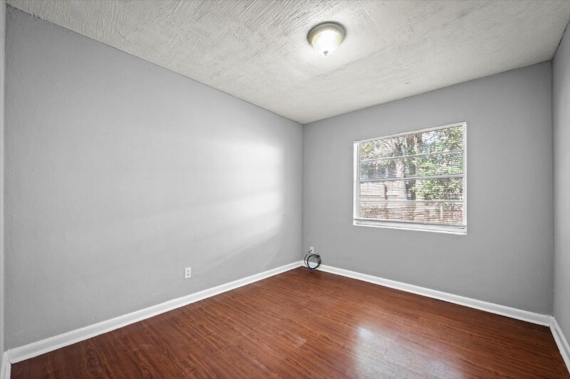 Building Photo - 1831 Lambert St