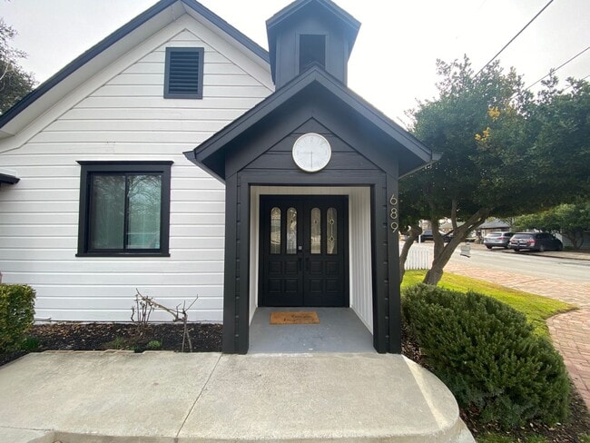 Building Photo - Historic Church House