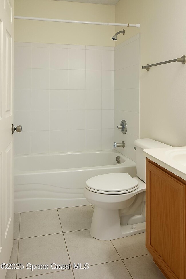 Building Photo - 817 Faull Dr