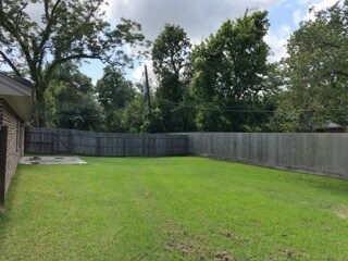 Building Photo - 129 Old Angleton Rd