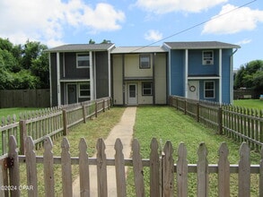 Building Photo - 3126 E Baldwin Rd