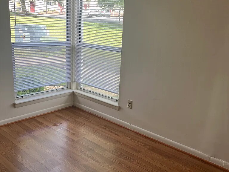 Building Photo - 1348 Hunters Rd