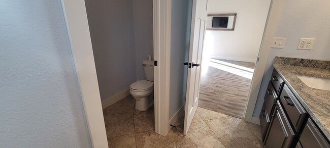 Building Photo - Three Bedroom 2.5 Bath House