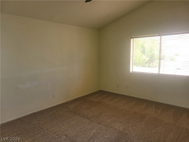 Building Photo - 4013 Forest Knoll Ln