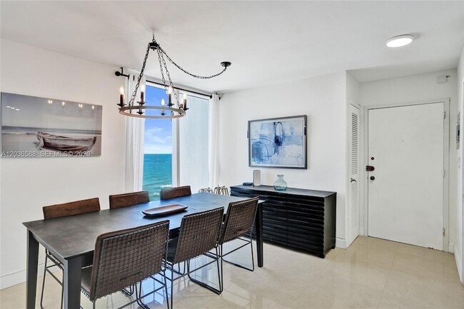 Building Photo - 2030 S Ocean Dr