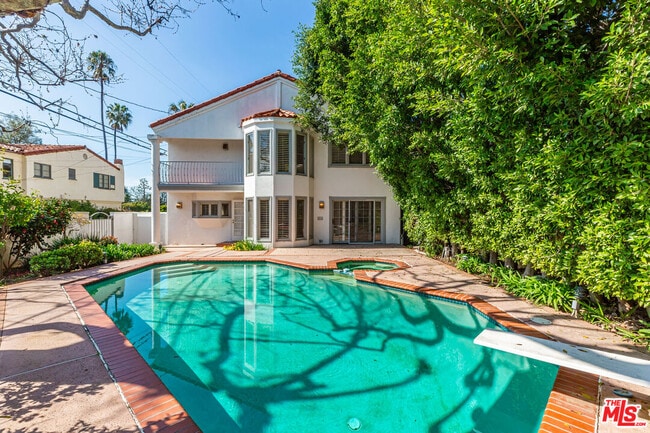 Building Photo - 158 S Anita Ave