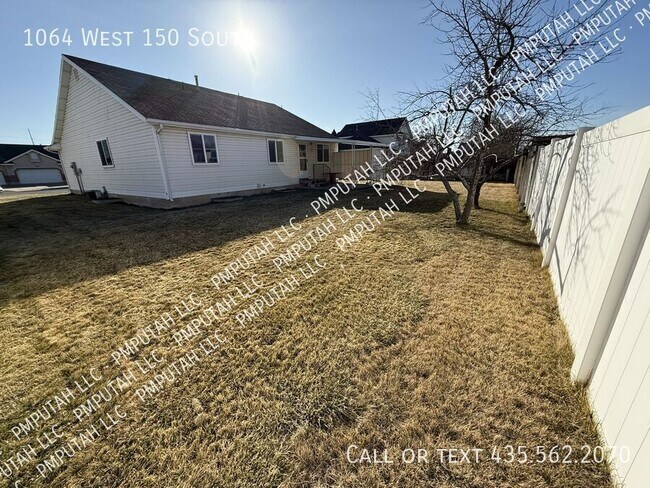 Building Photo - 1064 W 150 S
