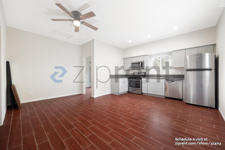 Building Photo - 1310 Breeze St