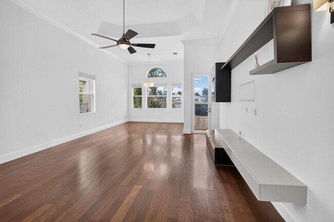 Building Photo - 9511 Savona Winds Dr