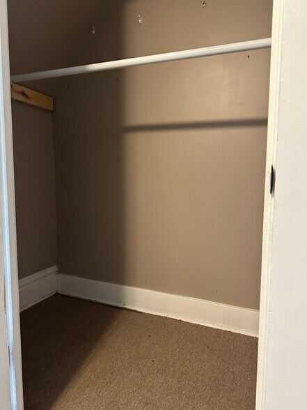 Building Photo - 48 Maytide St