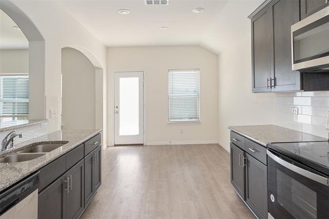 Building Photo - 117 Willowbend Loop