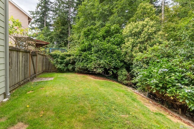 Building Photo - Everett Single Family house 3 bd 2.5 bath ...