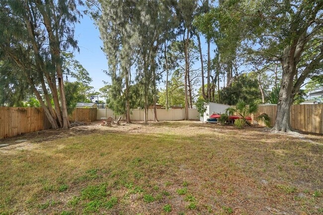 Building Photo - 9008 Bay St NE