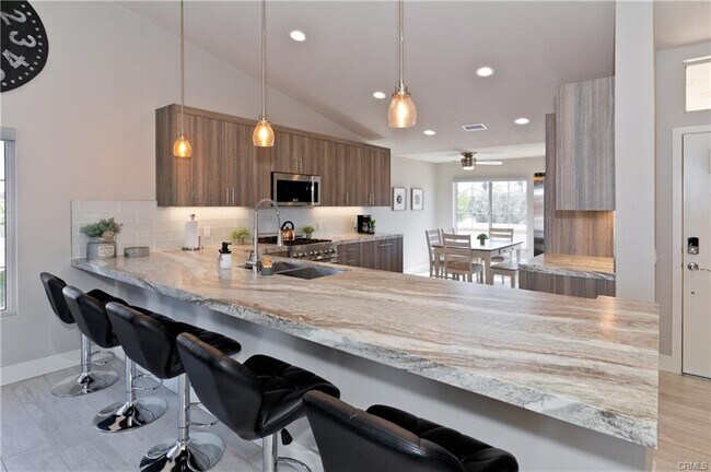 Building Photo - 172 Torrey Pine Drive, Palm Desert, CA 922...