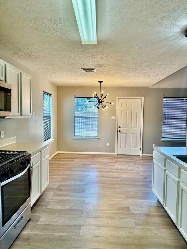 Building Photo - 6506 Beeston Hill Dr