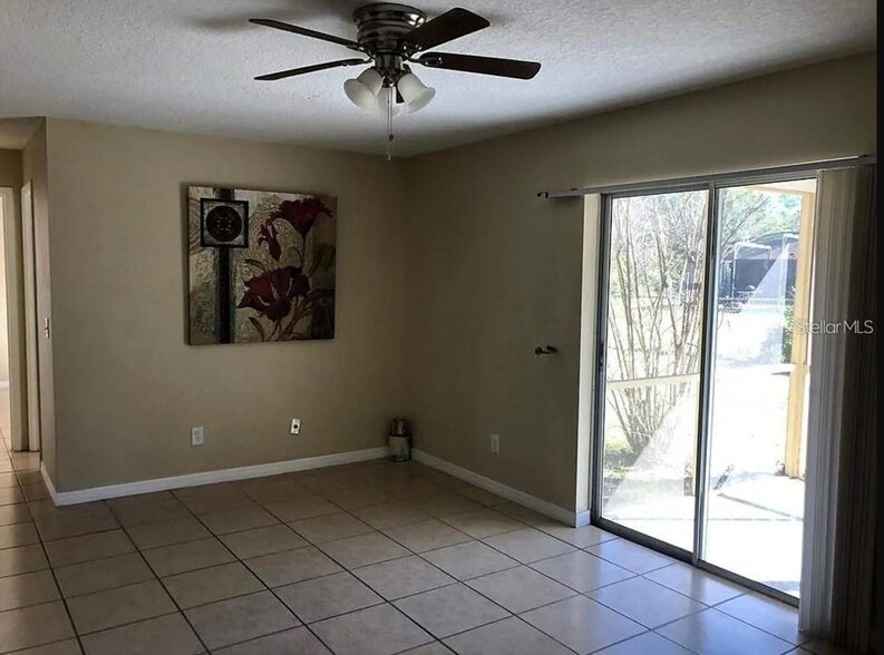 Building Photo - 330 Colonade Ct