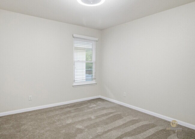 Building Photo - Welcome to this spacious two-story home located in the Enclave at Westover Hills on San Antonio's...