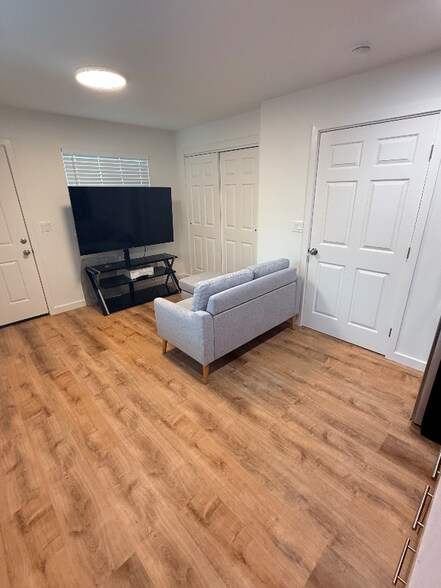 Building Photo - 73-4177-4177 Holu St