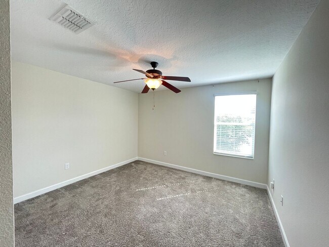 Building Photo - 10881 Longleaf Woods Dr