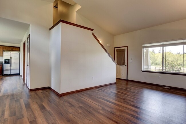 Building Photo - Charming 3-Bedroom Home Across from Nature...