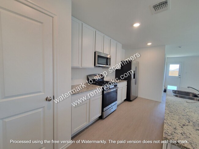 Building Photo - BRAND NEW construction!