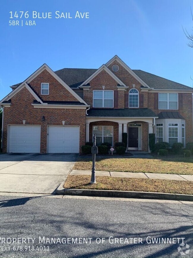 Building Photo - 5 bedroom with beautiful high ceilings