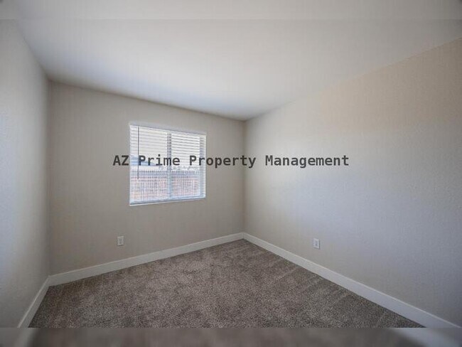 Building Photo - 5849 S College Ave