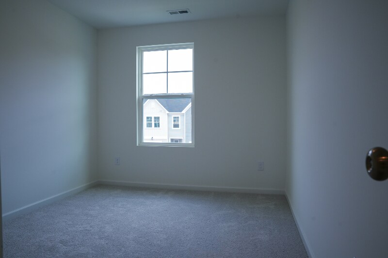 Building Photo - 878 Pilot St