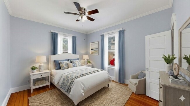 Building Photo - 10 Porter St