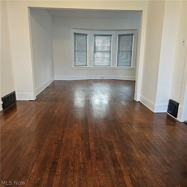 Building Photo - 3110 W 111th St