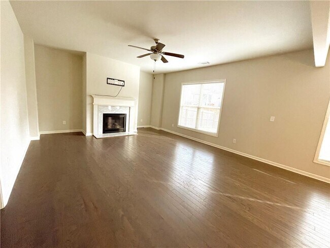Building Photo - 5775 Rialto Way