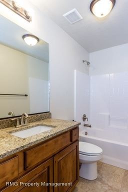 Building Photo - 279 Country Club Pkwy