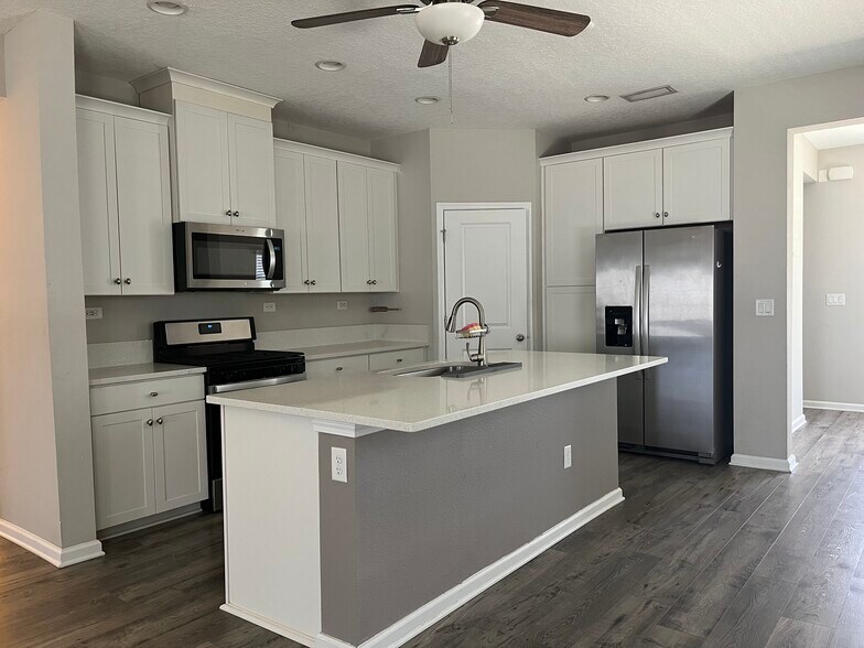 Building Photo - 177 Clarys Run