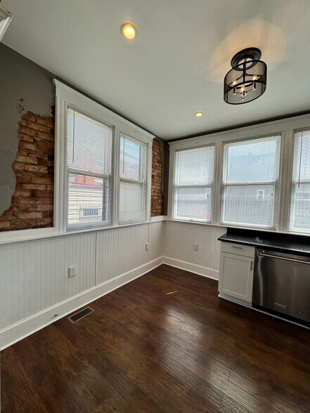 Building Photo - 410 Fairfield Ave