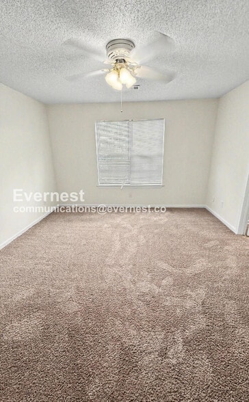 Building Photo - 6699 Sunset Hills Blvd
