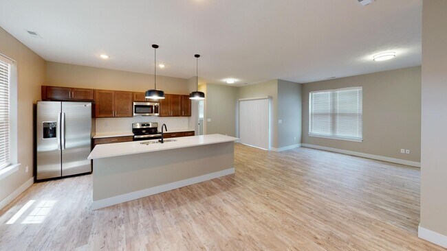 Building Photo - Spacious 3-Bed Carriage House in the Heart of Prairie District